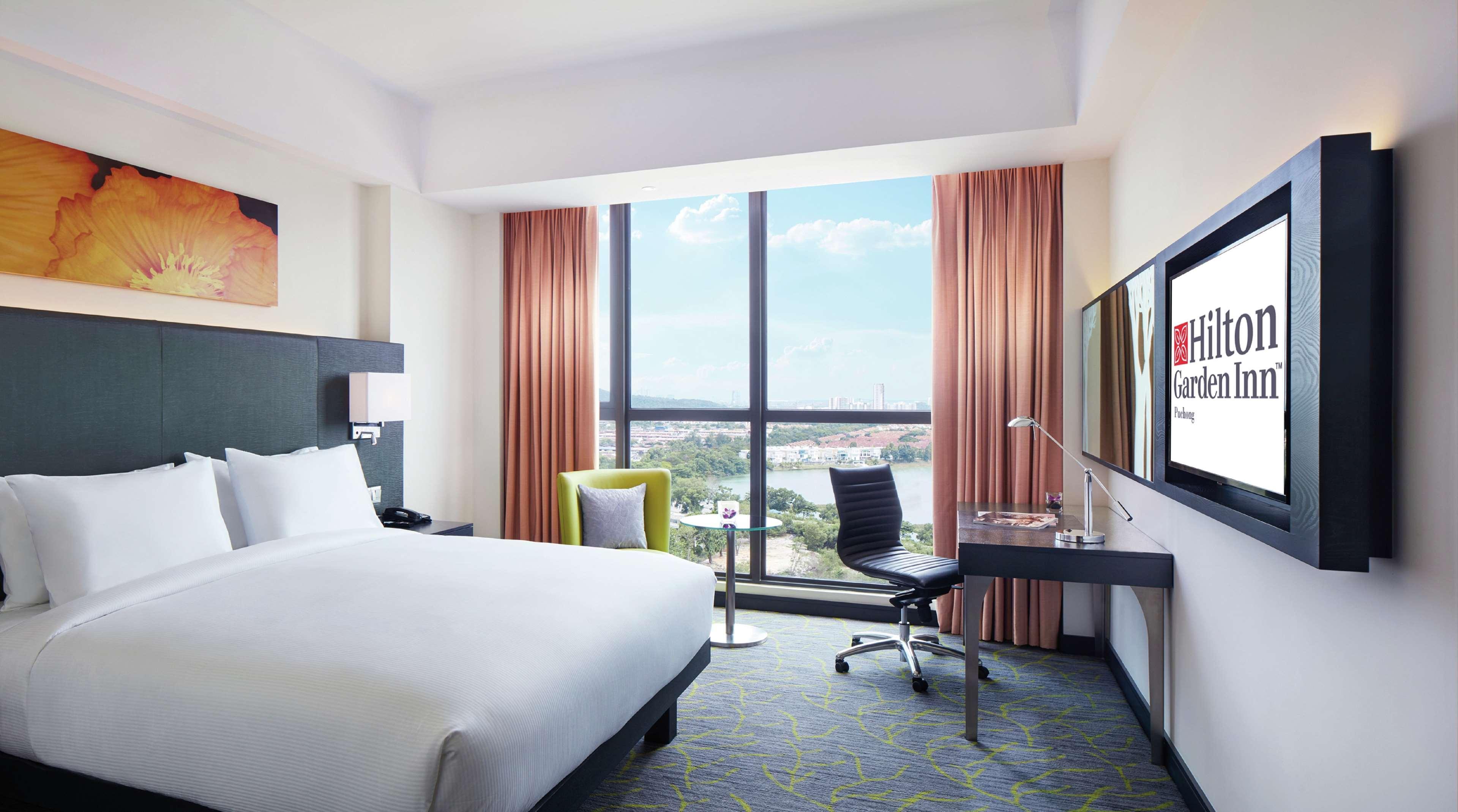 Hilton Garden Inn Пучонг Экстерьер фото