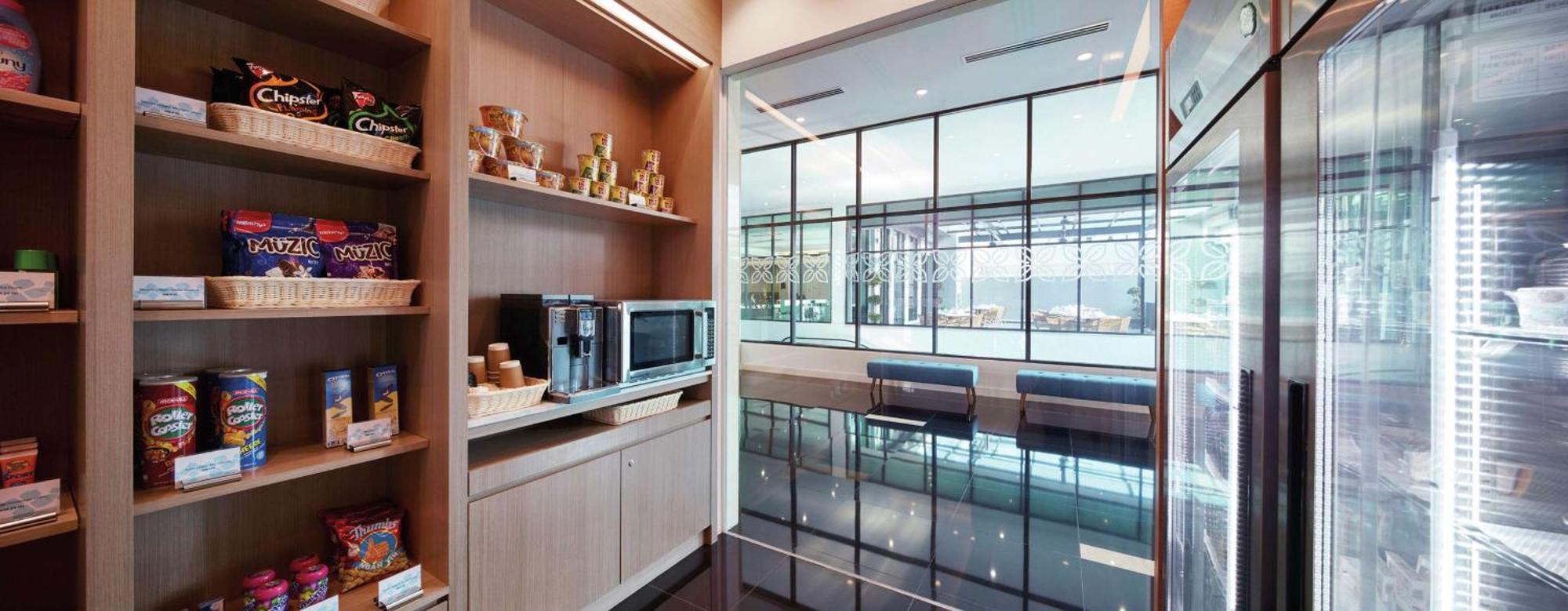 Hilton Garden Inn Пучонг Экстерьер фото