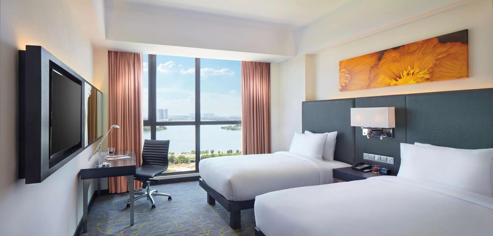 Hilton Garden Inn Пучонг Экстерьер фото