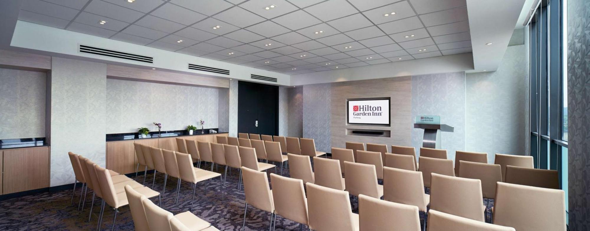 Hilton Garden Inn Пучонг Экстерьер фото